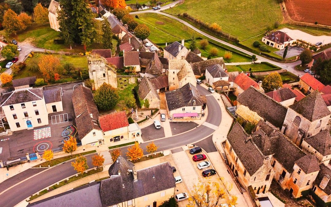 Le secrétariat de Mairie est ouvert au public le matin de 9h à 12h du lundi au vendredi.